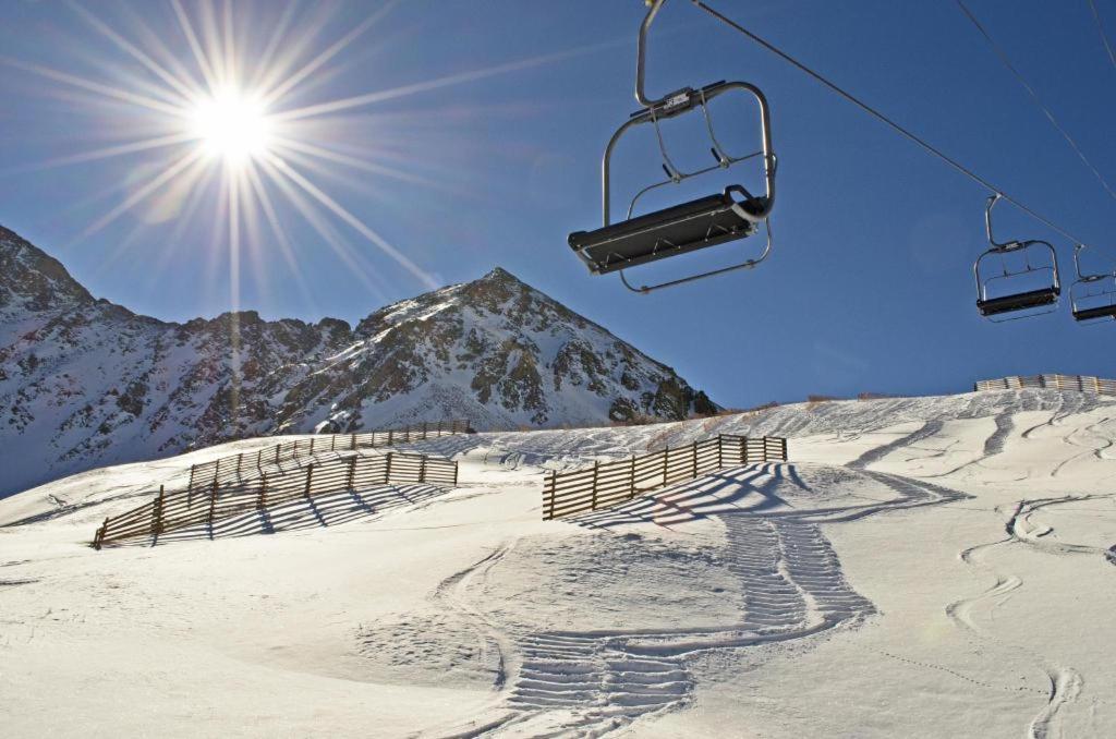 Charmant Studio Aux Pieds Des Pistes Vue Sur La Montagne Tignes Exterior foto